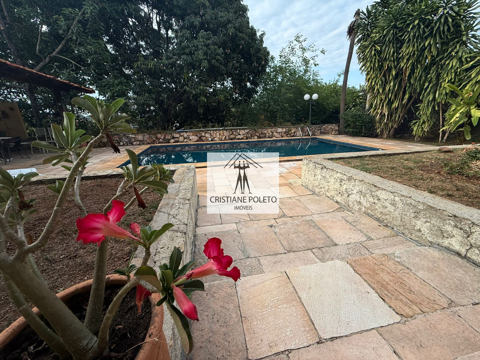 Lago Sul SHIS QI 19 - Terrea para Reforma